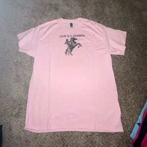 NEW pink  Graphic T-Shirt